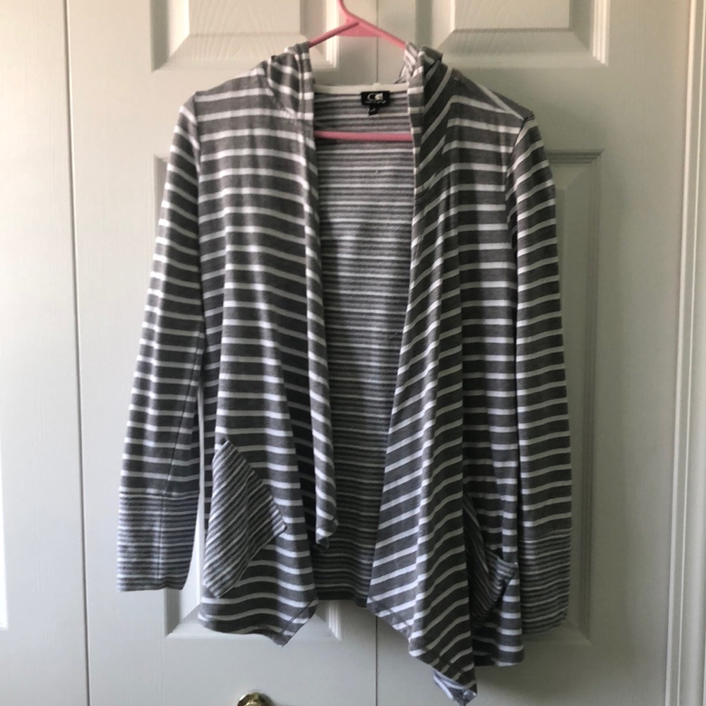 Grey long sleeve sweater